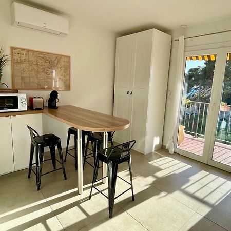 Appartement Cosy Vue Mer A 50 M De La Plage - Refait A Neuf Et Climatise Le Pradet Eksteriør billede
