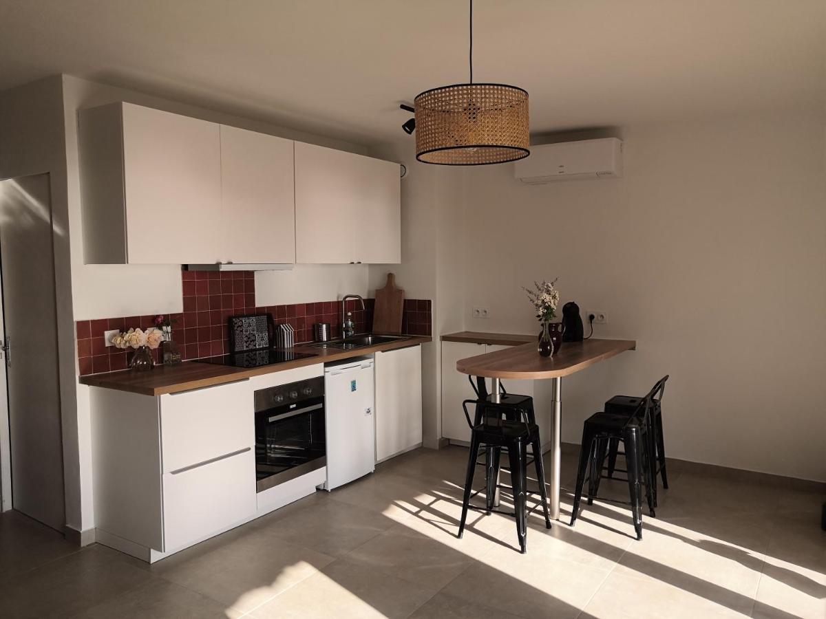 Appartement Cosy Vue Mer A 50 M De La Plage - Refait A Neuf Et Climatise Le Pradet Eksteriør billede