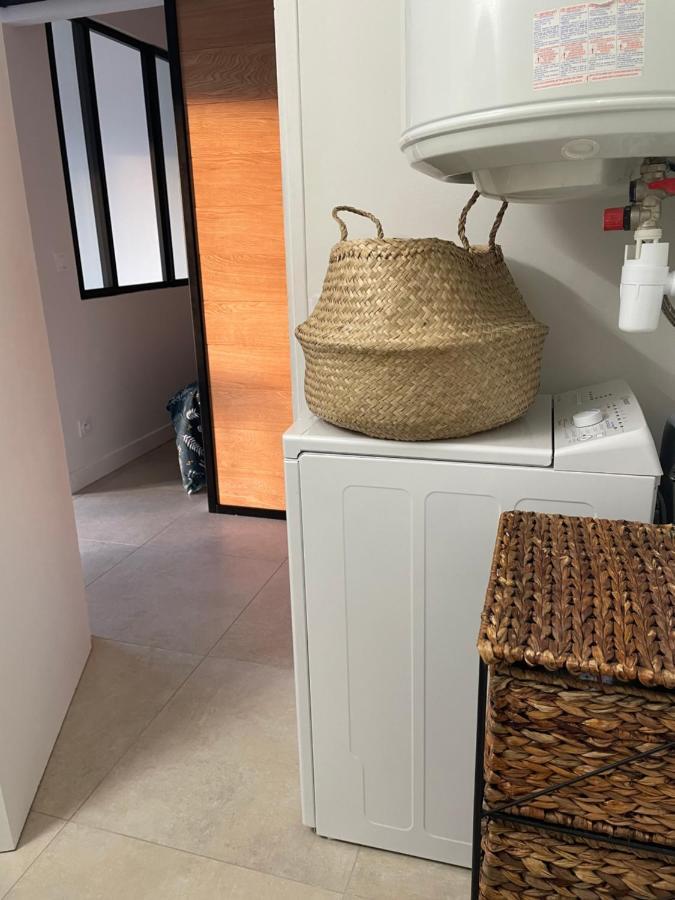 Appartement Cosy Vue Mer A 50 M De La Plage - Refait A Neuf Et Climatise Le Pradet Eksteriør billede