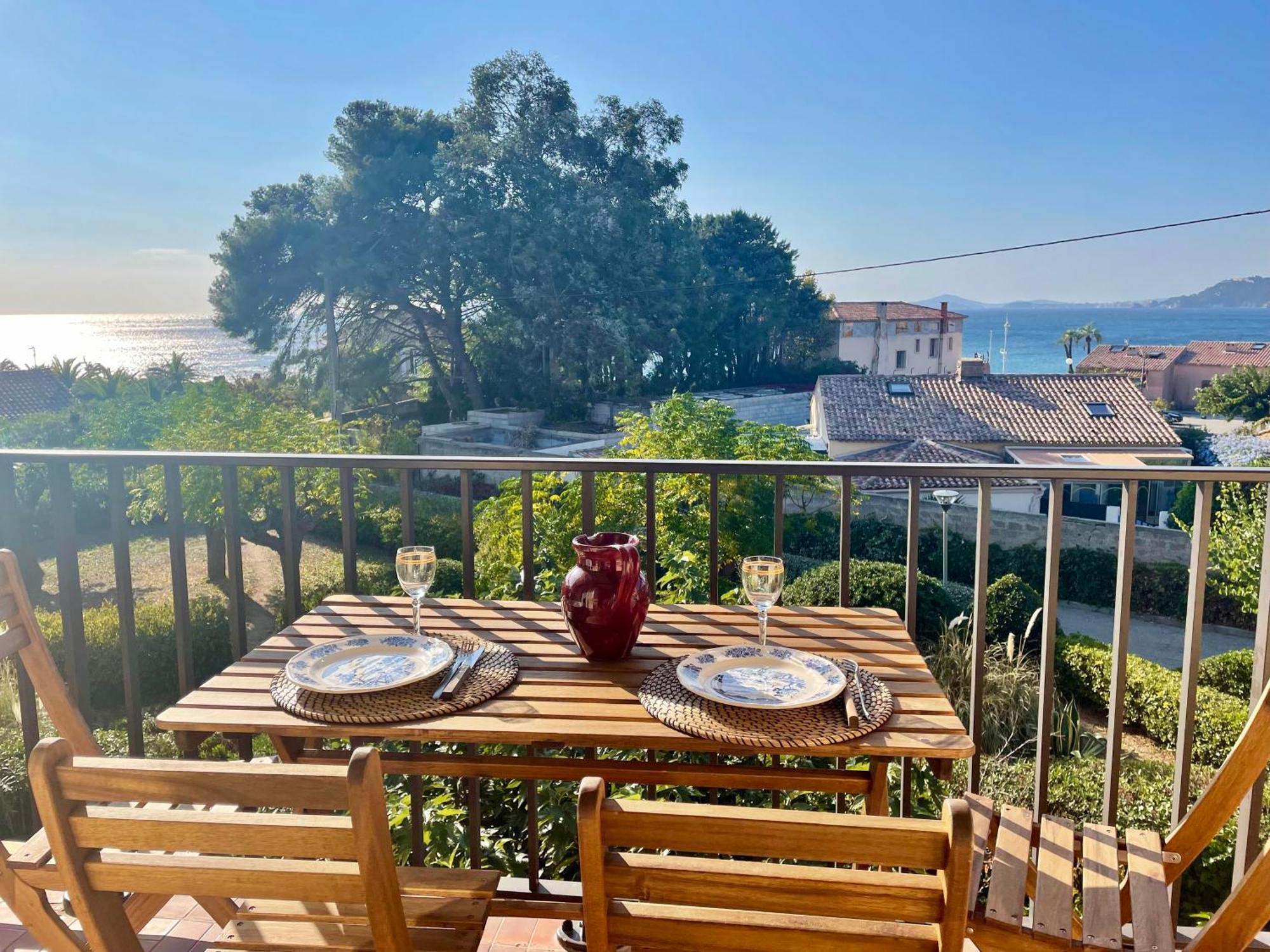 Appartement Cosy Vue Mer A 50 M De La Plage - Refait A Neuf Et Climatise Le Pradet Eksteriør billede